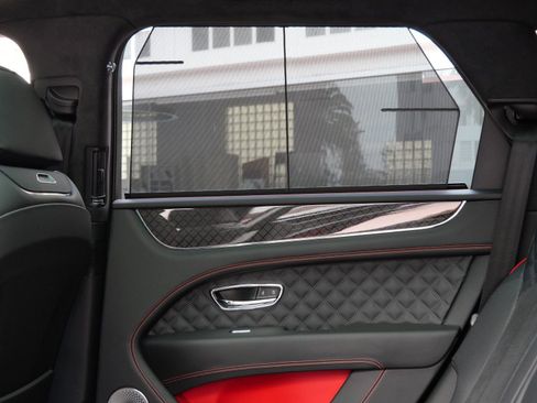 New 2025 Bentley Bentayga image 20