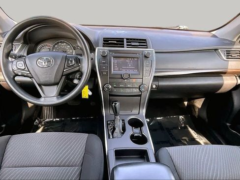 Used 2015 Toyota Camry LE FWD image 15