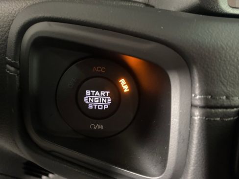 Used 2024 Jeep Wrangler Unlimited Rubicon w/ Safety Group image 8