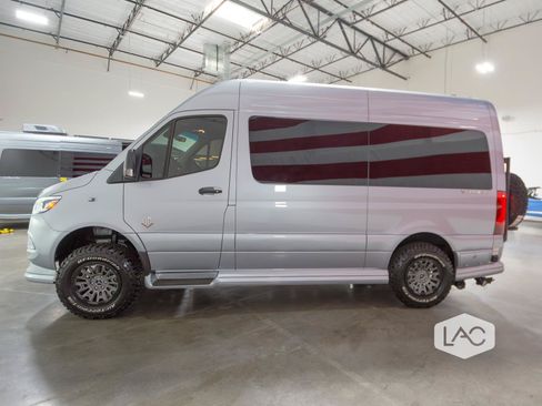 Used 2025 Mercedes-Benz Sprinter 2500 image 29