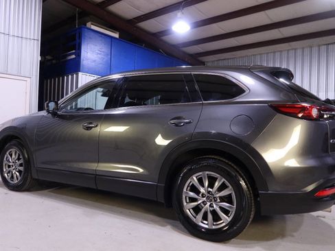 Used 2019 MAZDA CX-9 Touring w/ Touring Premium Package image 2