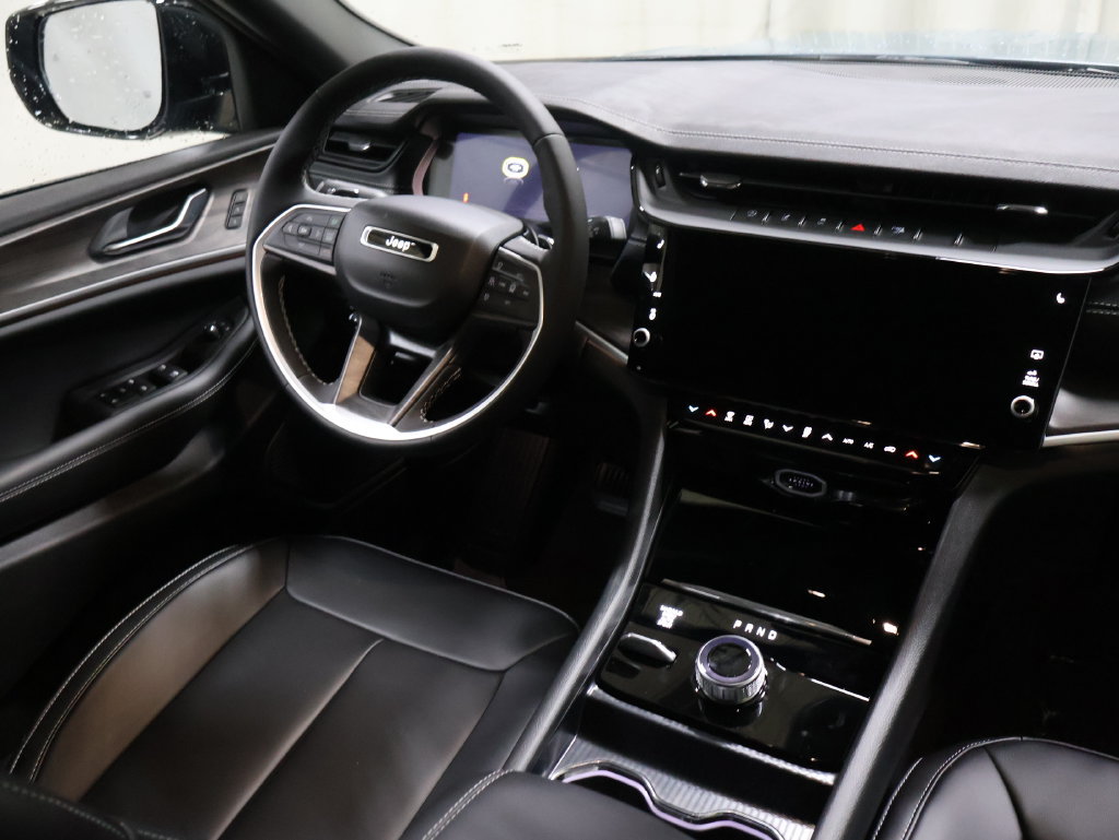 New 2027 Jeep Grand Cherokee Limited AWD/4WD image 19