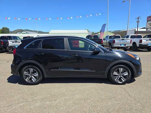 Used 2022 Kia Niro LXS FWD image 6