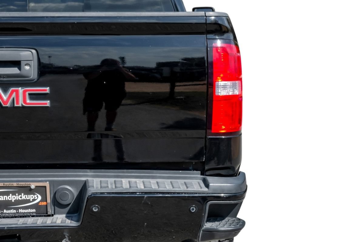 Used 2017 GMC Sierra 2500 SLT w/ All Terrain HD Package AWD/4WD image 53