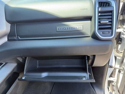 Used 2022 RAM 1500 Big Horn AWD/4WD image 32