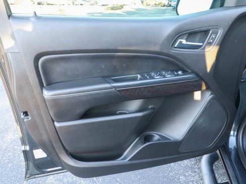 Used 2018 GMC Canyon SLE w/ SLE Convenience Package image 13