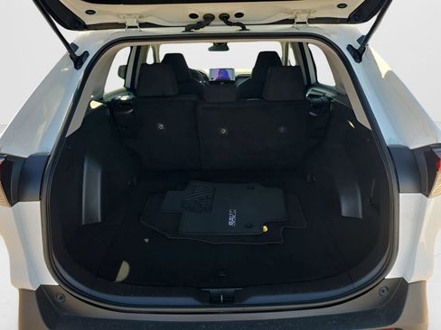 Used 2024 Toyota RAV4 LE image 13