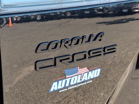 Used 2024 Toyota Corolla Cross AWD Hybrid image 32
