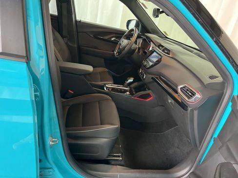 Used 2022 Chevrolet TrailBlazer RS w/ Convenience Package AWD/4WD image 19