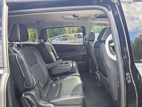 Used 2023 Honda Odyssey Elite image 14