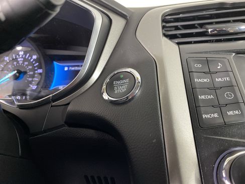 Used 2018 Ford Fusion S FWD image 24