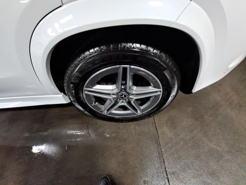 Used 2026 Mercedes-Benz GLE 450 4MATIC image 36