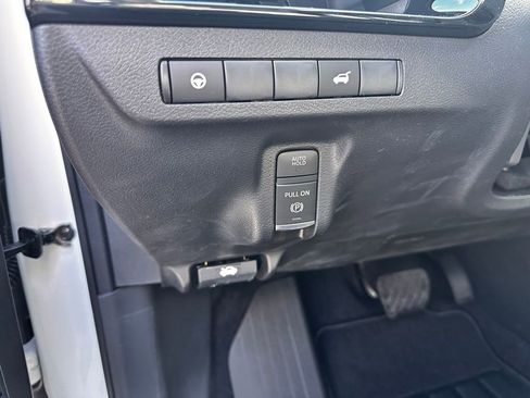 New 2025 Nissan Murano SV AWD/4WD image 14