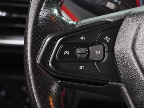 Used 2021 Chevrolet TrailBlazer RS w/ Technology Package FWD image 13