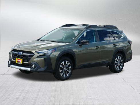 Used 2023 Subaru Outback Limited AWD/4WD image 3