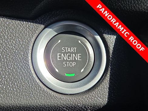 Used 2024 Chevrolet Traverse RS image 22