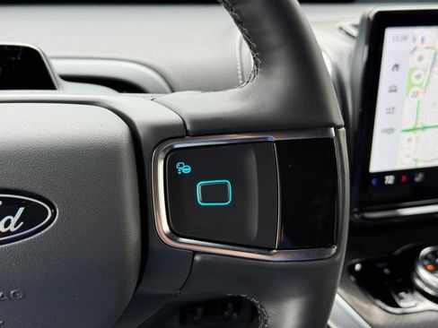 New 2026 Ford Expedition Platinum image 34