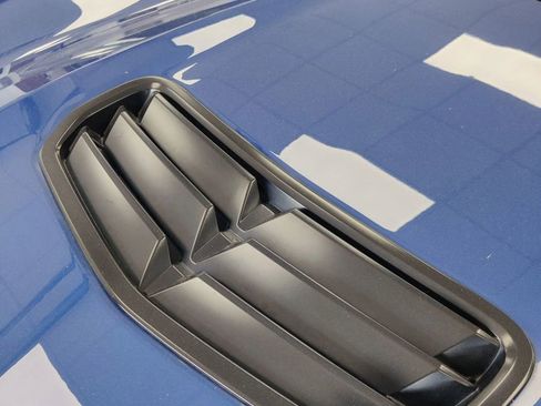 Used 2022 Chevrolet Camaro LT w/ Technology Package image 15