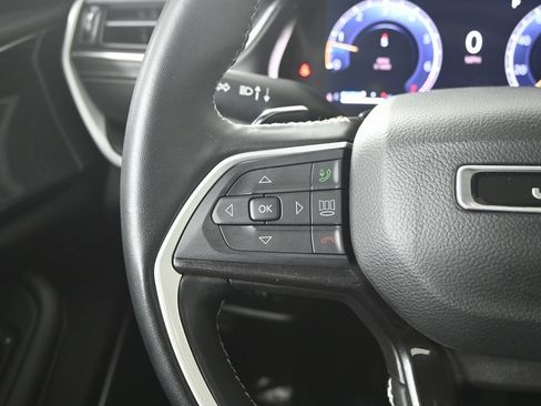 Used 2022 Jeep Grand Cherokee Altitude image 36