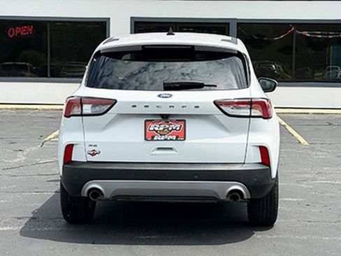 Used 2021 Ford Escape SE FWD image 9