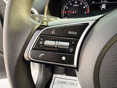 Used 2023 Kia Forte LXS w/ LXS Technology Package image 22