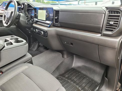 Used 2024 Chevrolet Silverado 1500 RST AWD/4WD image 8