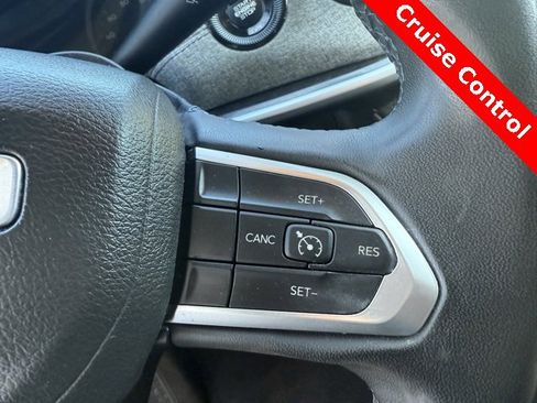 Used 2022 Jeep Compass Latitude image 13