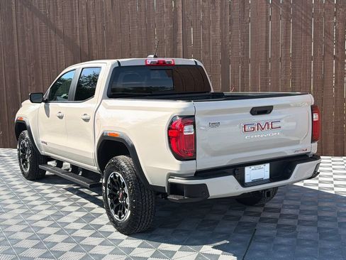 Used 2026 GMC Canyon AT4 AWD/4WD image 16