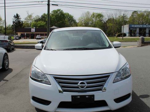 Used 2015 Nissan Sentra SV image 2