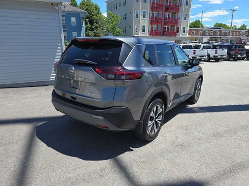 Used 2023 Nissan Rogue SV AWD/4WD image 6