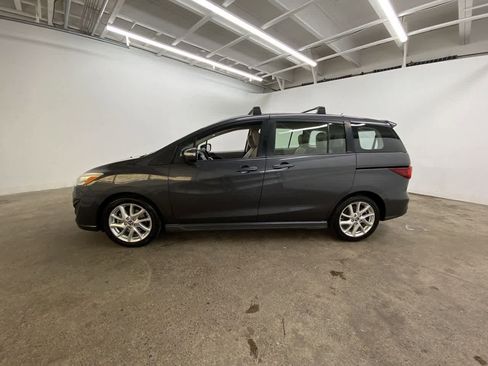 Used 2014 MAZDA MAZDA5 Touring image 3