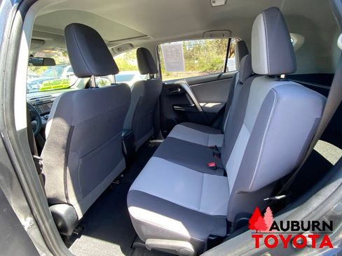Used 2014 Toyota RAV4 XLE AWD/4WD image 24