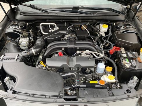 Used 2019 Subaru Outback 2.5i Limited AWD/4WD image 23