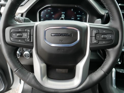 Used 2024 GMC Sierra 1500 Denali AWD/4WD image 25