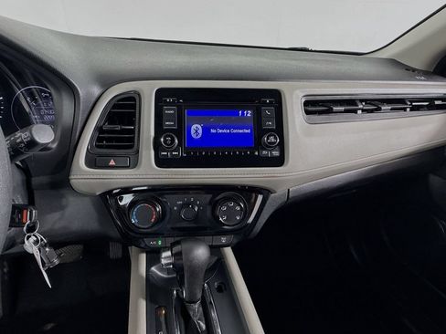 Used 2020 Honda HR-V LX image 16