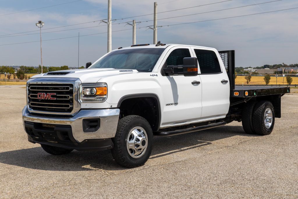 Used 2018 GMC Sierra 3500 4x4 Crew Cab w/ Sierra Convenience Package image 3