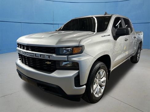 Used 2020 Chevrolet Silverado 1500 Custom w/ Custom Value Package image 5