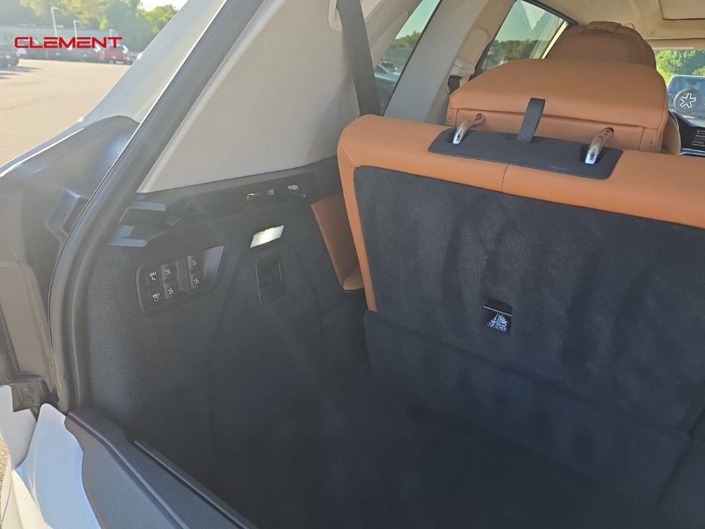 Used 2021 BMW X7 xDrive40i w/ Premium Package AWD/4WD image 34