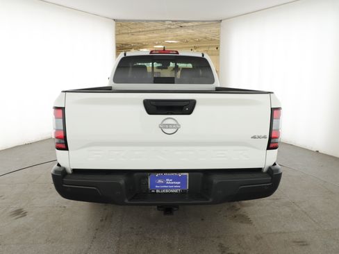 Used 2025 Nissan Frontier S w/ S Utility Package AWD/4WD image 4