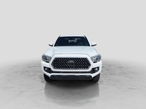 Used 2019 Toyota Tacoma TRD Off-Road AWD/4WD image 3