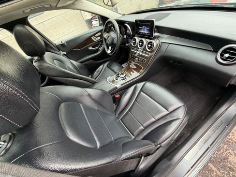 Used 2018 Mercedes-Benz C 300 4MATIC Sedan image 35