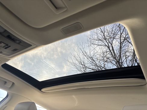 Certified 2025 Lexus ES 350 w/ Premium Package image 28