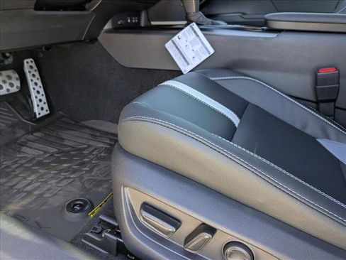 New 2026 Toyota Camry SE image 4