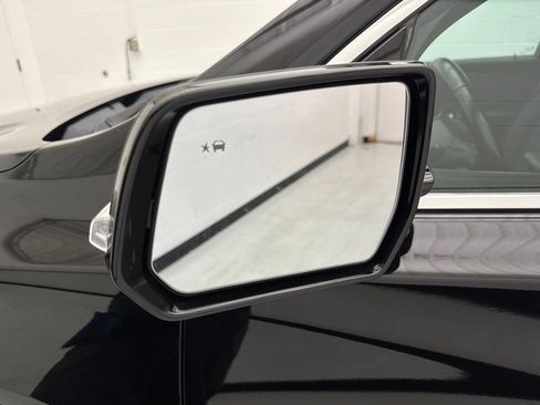 Used 2019 Chevrolet Traverse LT w/ LPO, Cargo Package AWD/4WD image 16