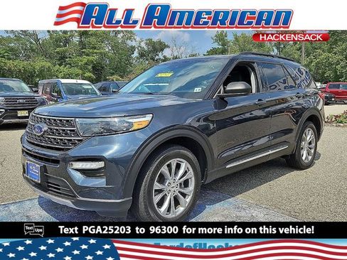Certified 2023 Ford Explorer XLT w/ Equipment Group 202A AWD/4WD image 1