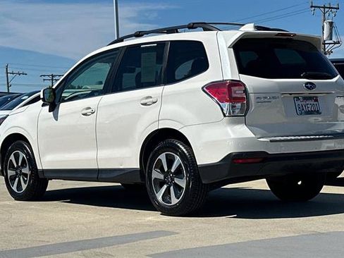 Used 2018 Subaru Forester 2.5i Limited AWD/4WD image 5