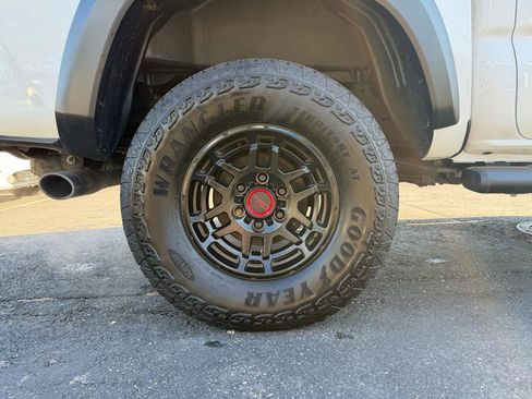 Used 2023 Toyota Tacoma TRD Pro AWD/4WD image 30
