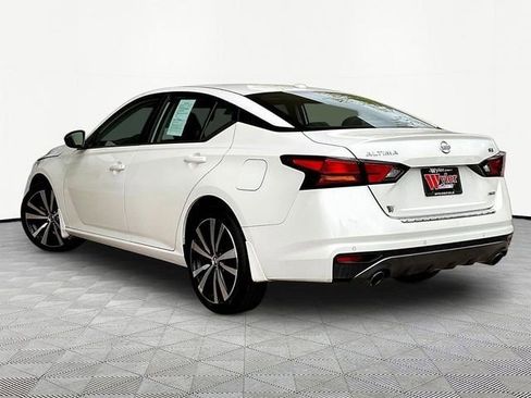 Used 2021 Nissan Altima 2.5 SR w/ SR Premium Package AWD/4WD image 4