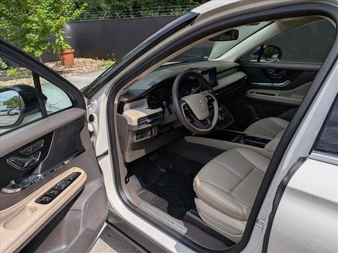 Used 2022 Lincoln Corsair AWD w/ Equipment Group 101A image 27