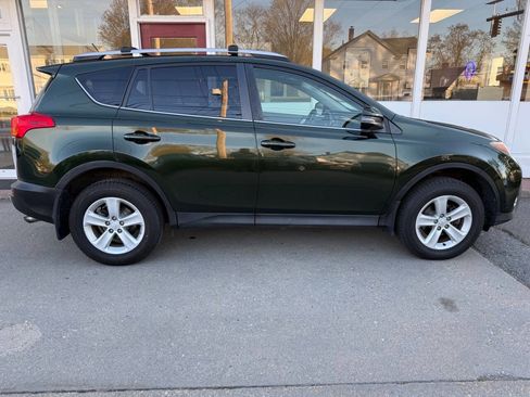 Used 2013 Toyota RAV4 XLE AWD/4WD image 2